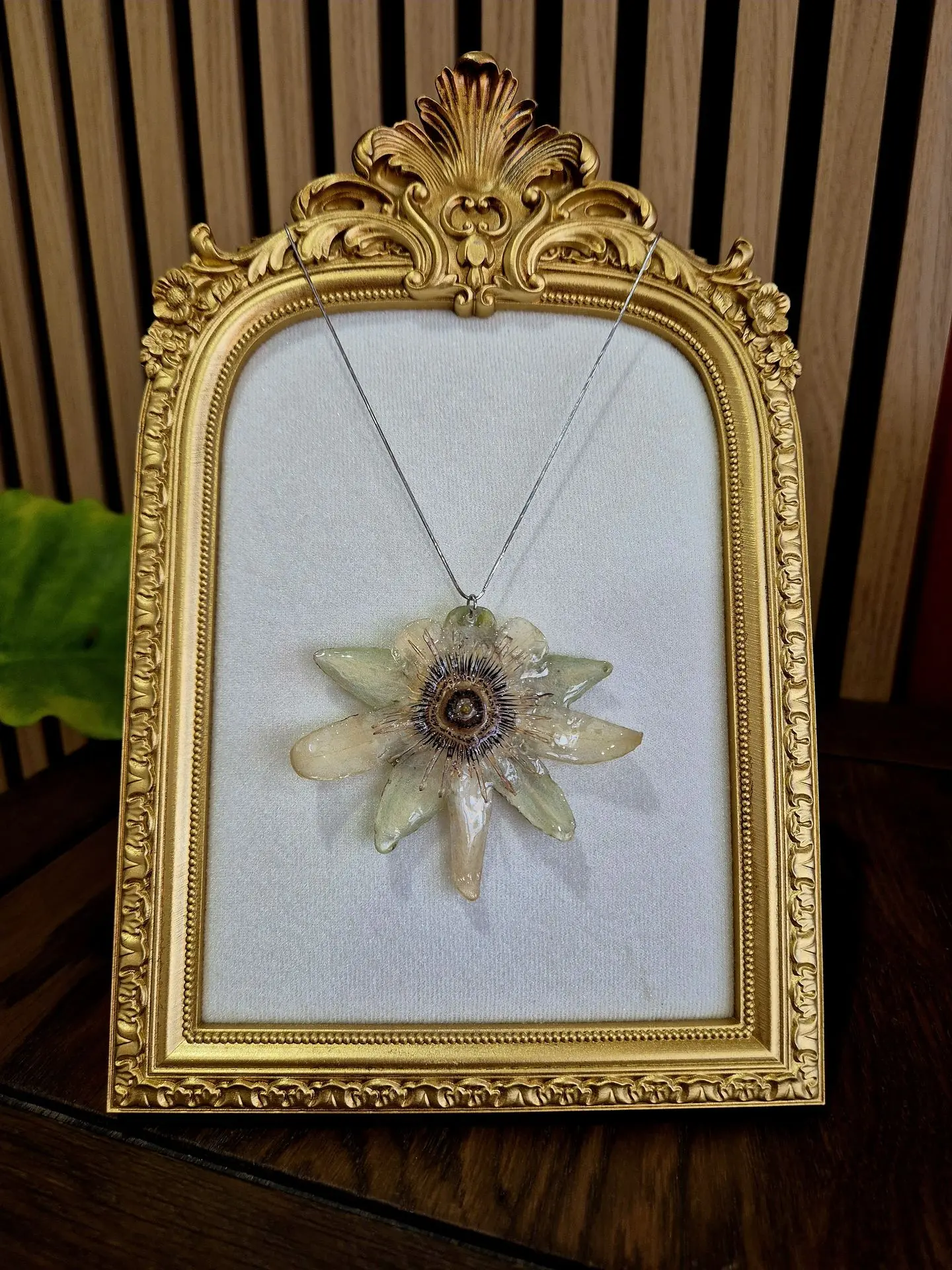 Pendentif orchidée