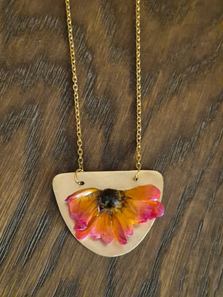 Collier “Aurore Pétale”