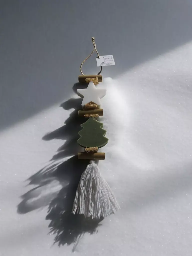 Tresse 1 Savon Etoile Blanche Bergamote et 1 Savon Sapin Vert Senteur Cèdre