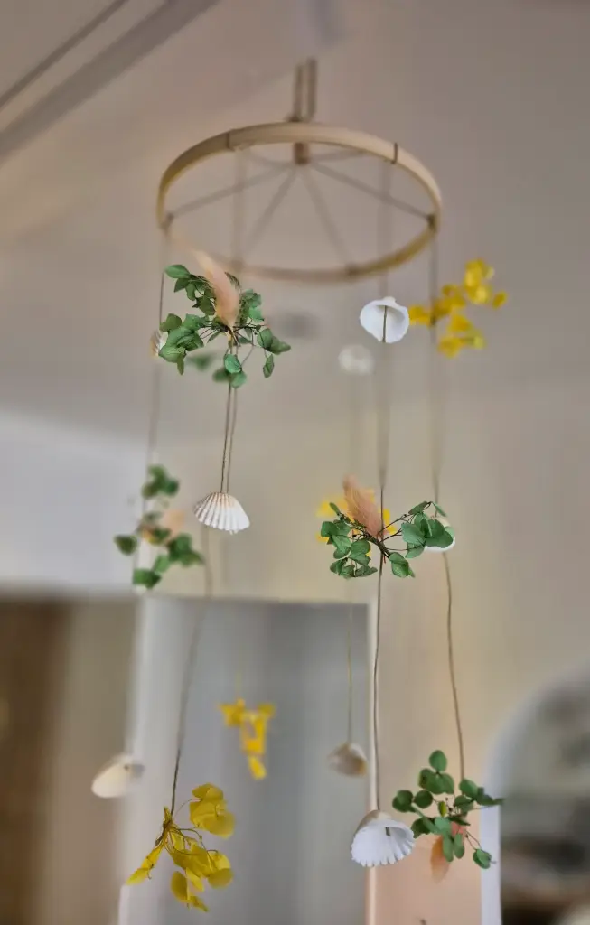 Mobile décoratif coquillages & fleurs "Soleil d’Été"  