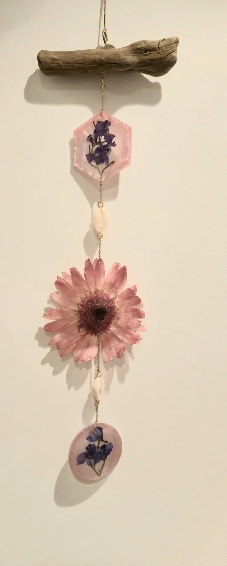 Suspension Florale – Douceur Rosée