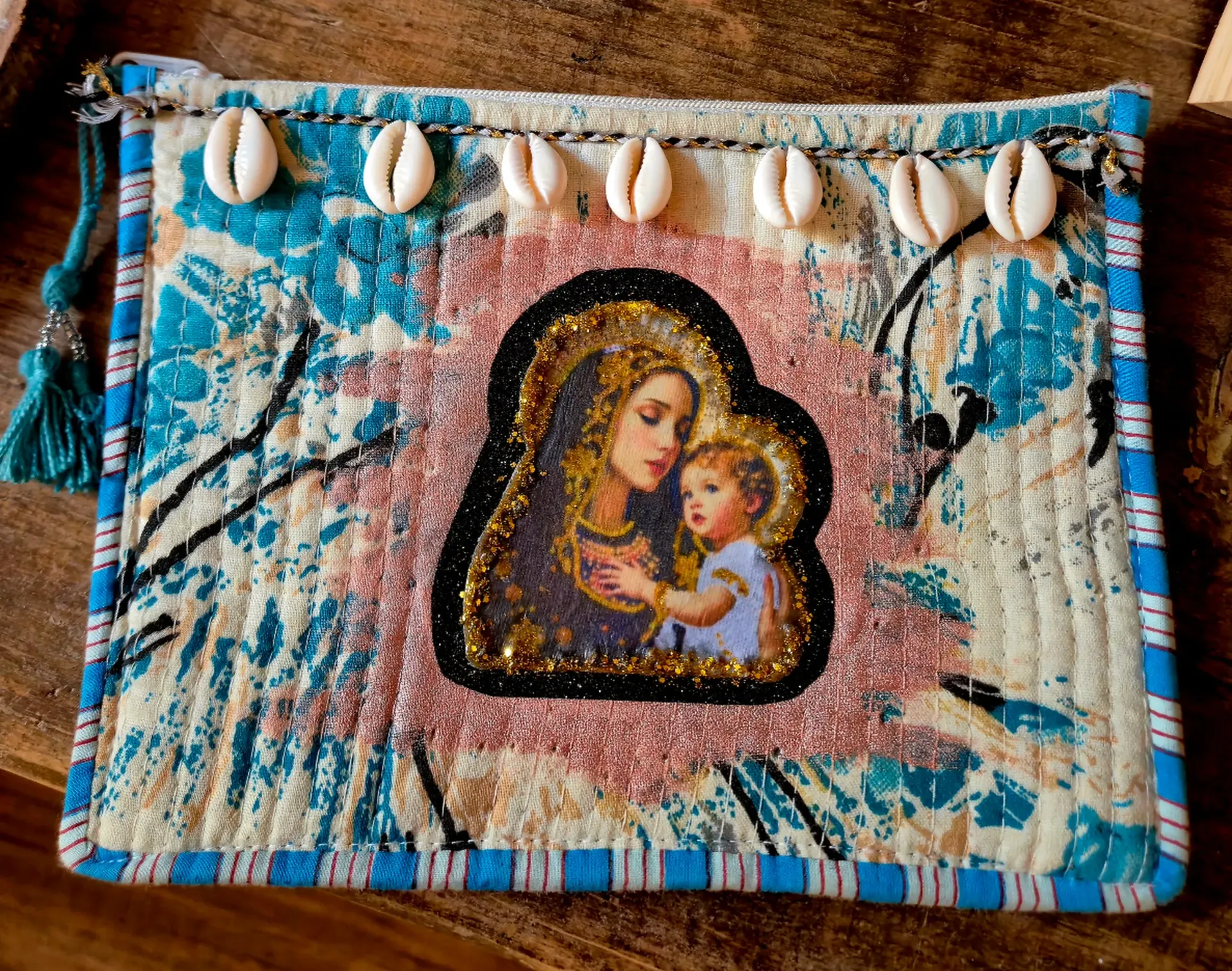 Pochette Madone Cauris