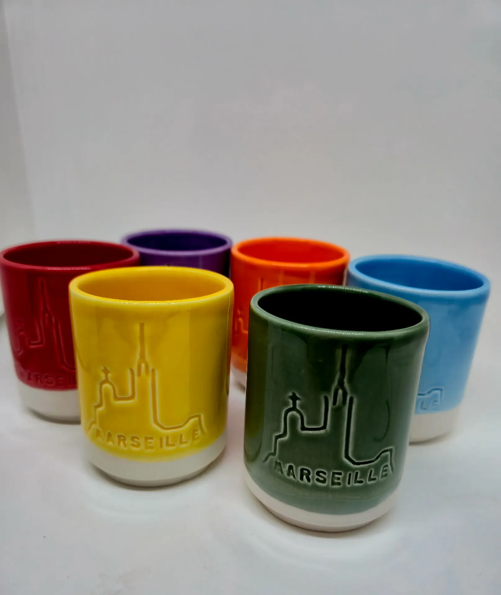 Tasse La Bonne Mère – Céramique artisanale colorée