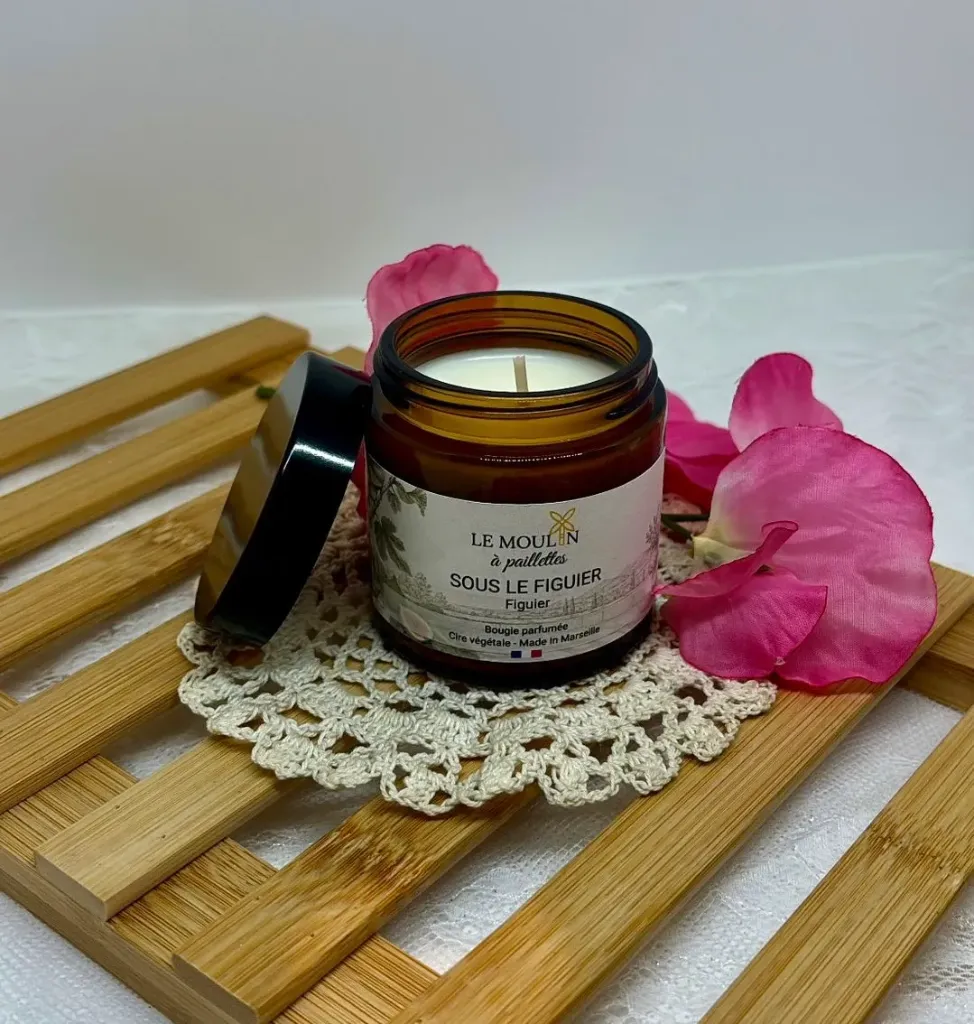 Bougie artisanale parfumée en cire végétale (Figuier)