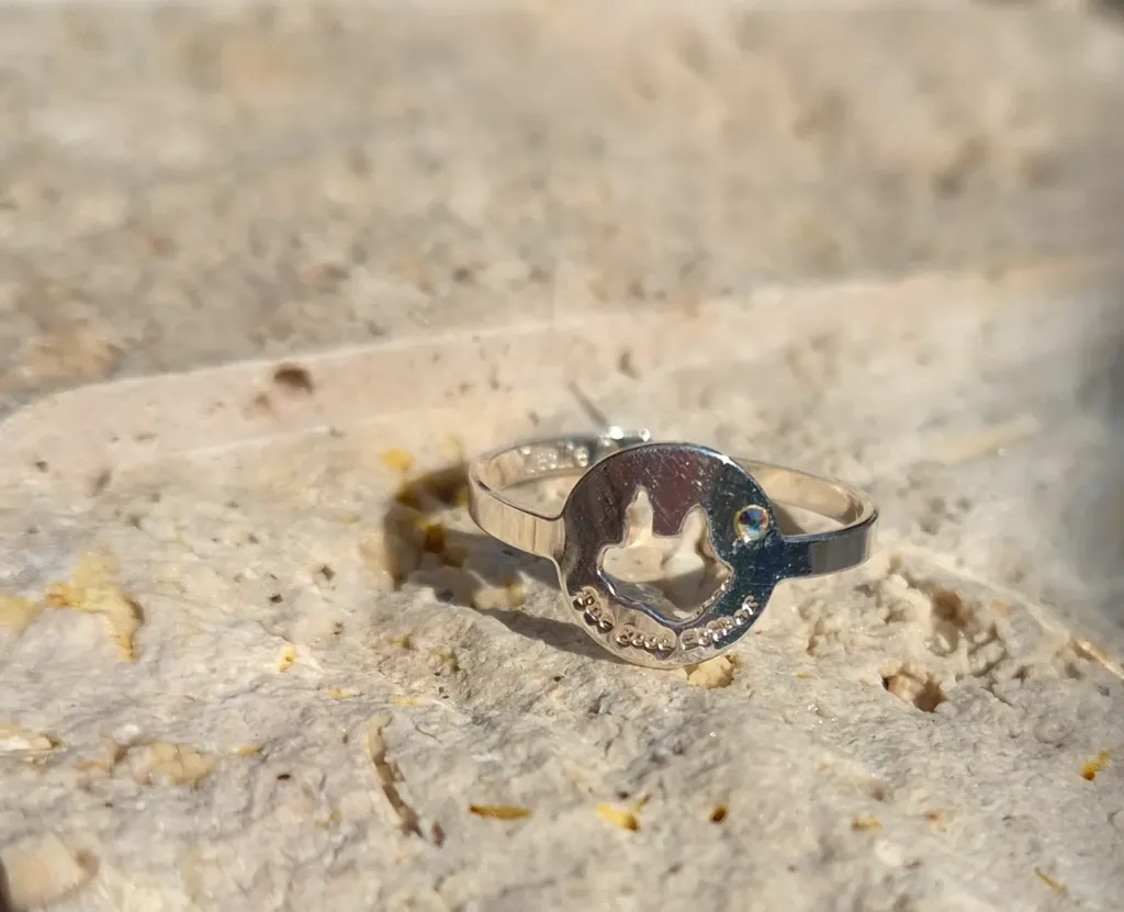 Bague ronde avec strass Swaroski "THE GOOD MOTHER" (Plaqué Or)