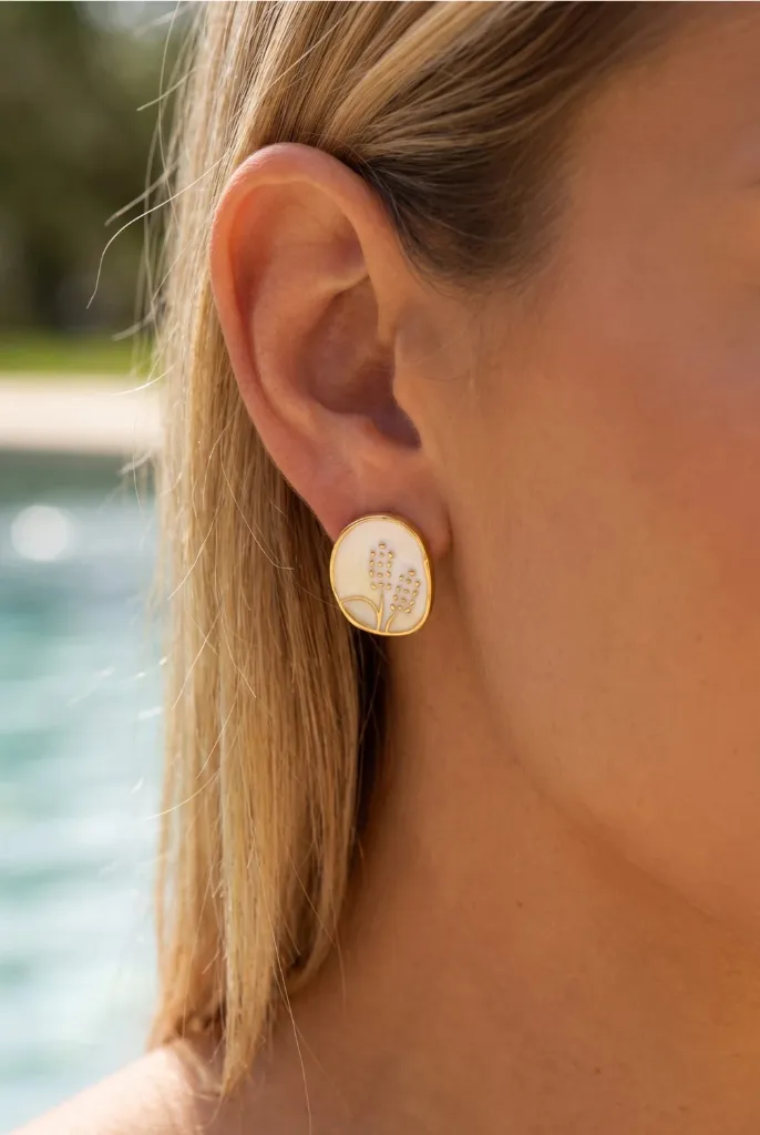 Boucles d’oreilles Ovales nacrées & motif végétal